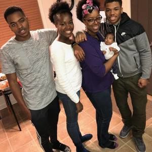 Meet your Posher, Keon